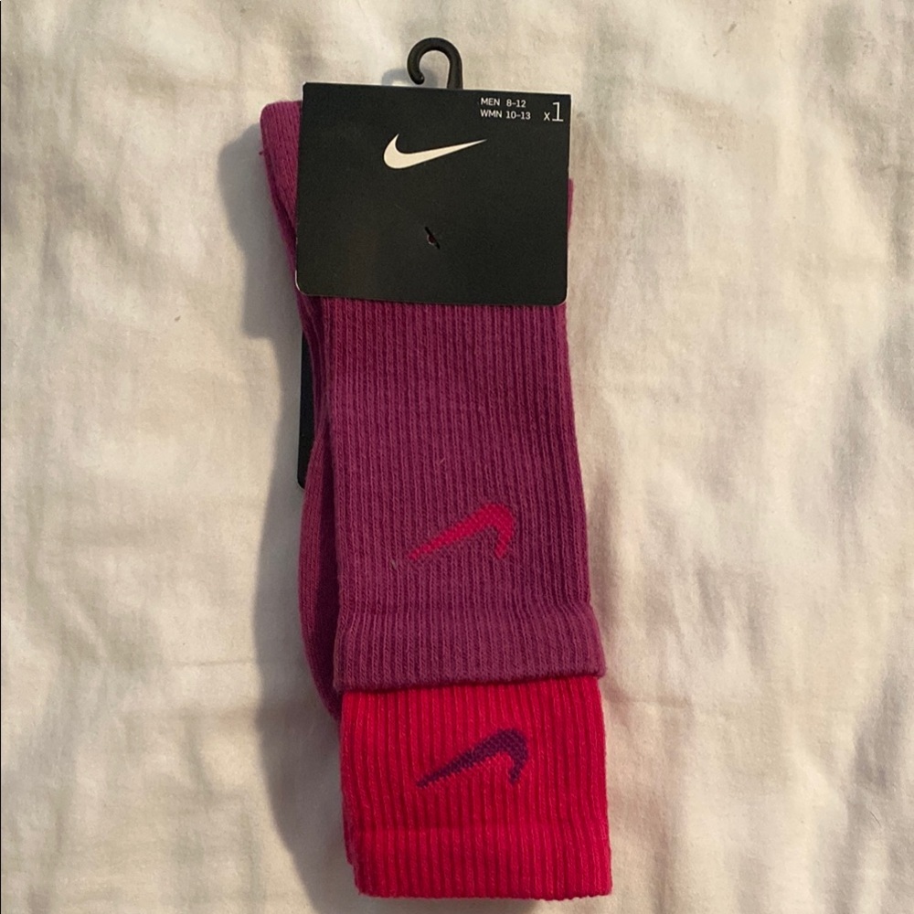 Unisex Pink and fuschia Socks